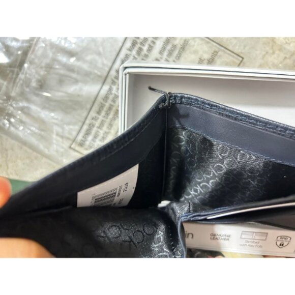 Calvin Klein Men's Wallet Sets-Minimalist Card Cases, Bifold Wallets - Picture 4 of 12